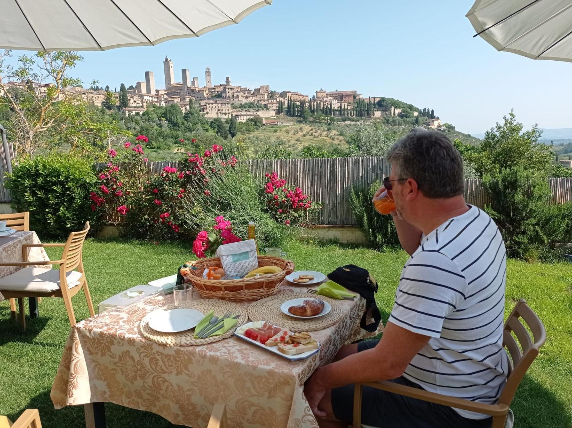 B&B Il Fienile San Gimignano Exterior foto